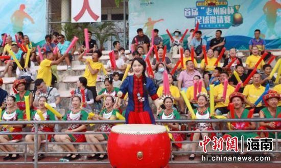 在拍摄了几个镜头之后，卡奇明白什么时候应该打断表演，说几句话激发演员产生强烈的情感反应，他基本上都能得到自己满意的效果。